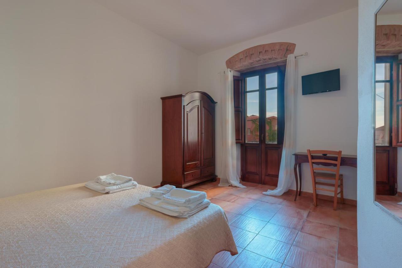 Hotel La Scala Del Sale Iglesias Zewnętrze zdjęcie