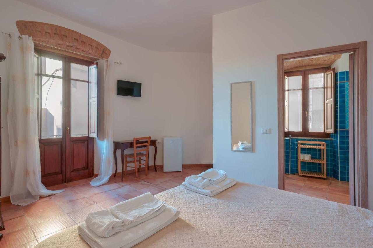 Hotel La Scala Del Sale Iglesias Zewnętrze zdjęcie