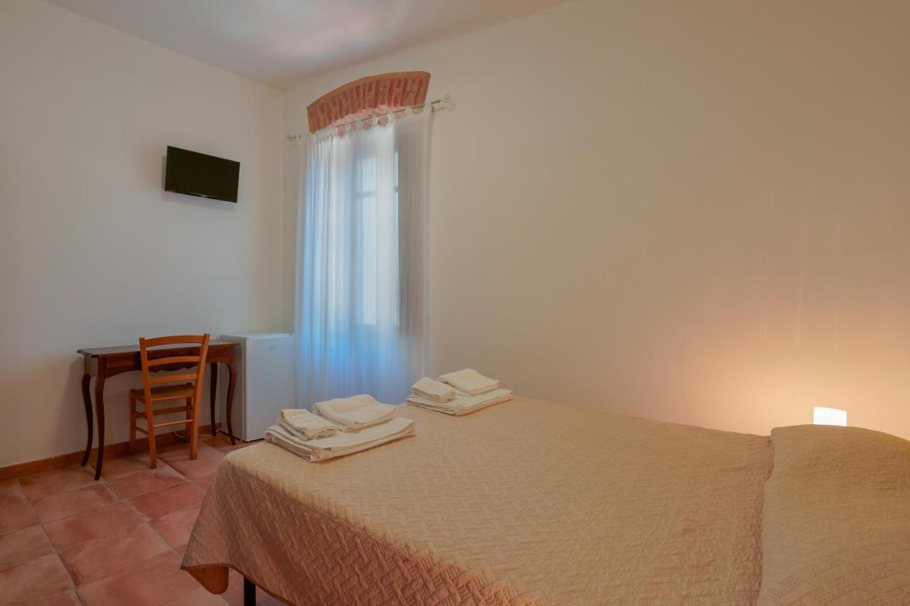 Hotel La Scala Del Sale Iglesias Zewnętrze zdjęcie